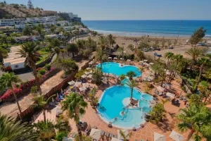 Vistas Piscina y Playa - Corallium Beach by Lopesan Hotels
